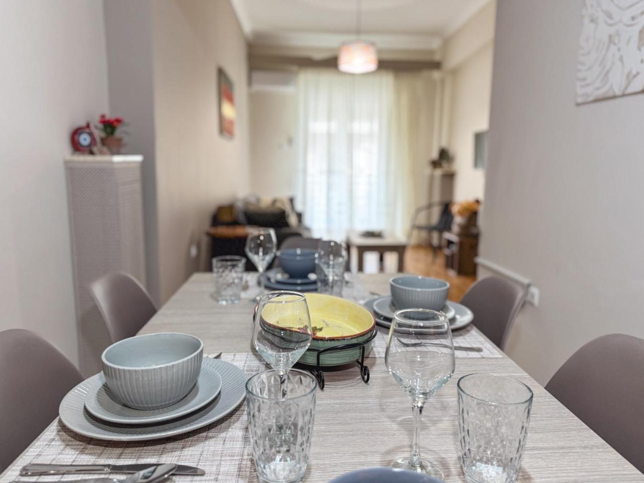 Spacious & Sunny 3bdr