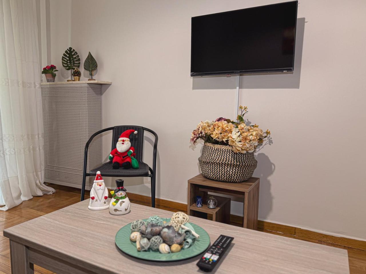 Spacious & Sunny 3bdr Apartment Athens
