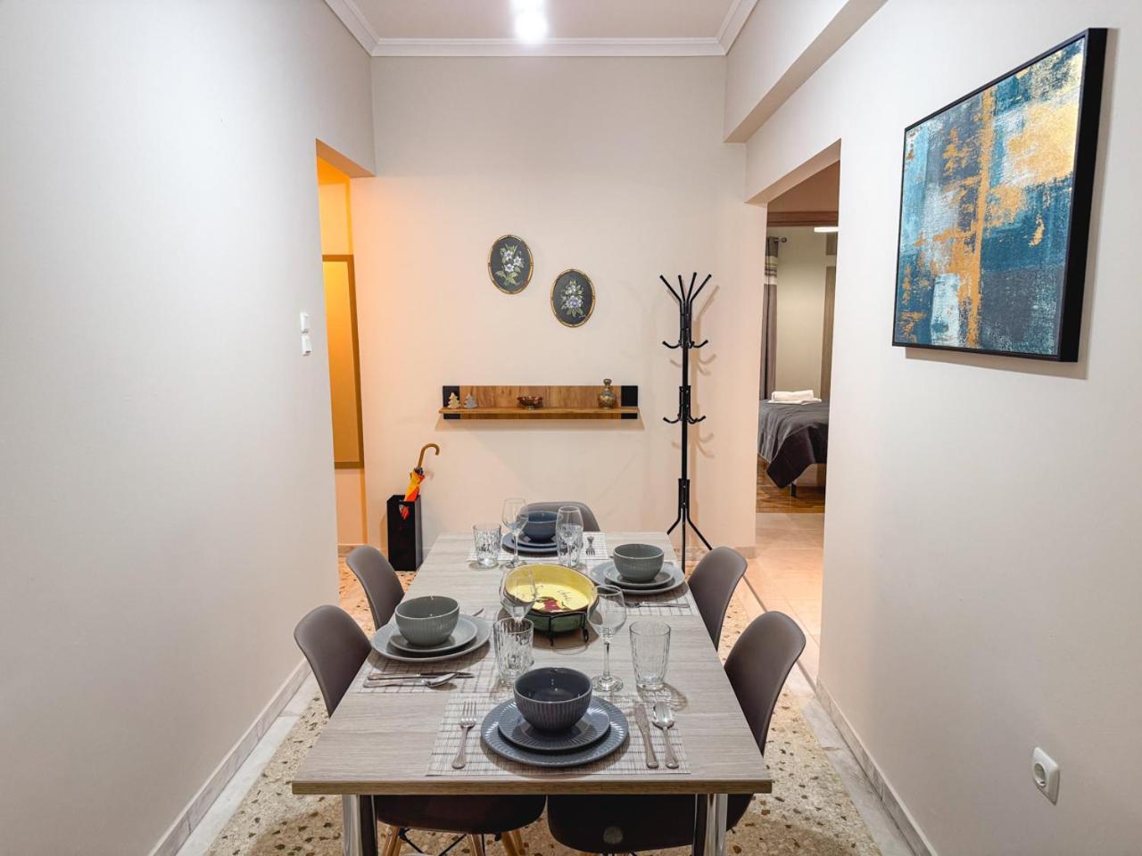Apartment Spacious & Sunny 3bdr Athens